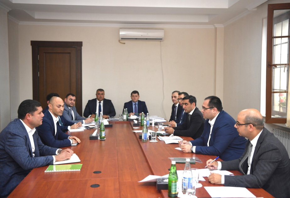 Nazir Məcnun Məmmədov Yevlaxda vətəndaşları qəbul edib, fermerlərlə görüşüb