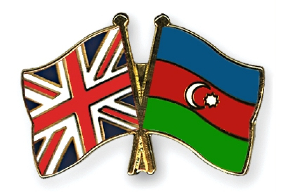 ملك المملكة المتحدة يهنئ الرئيس الأذربيجاني بالعيد الوطني