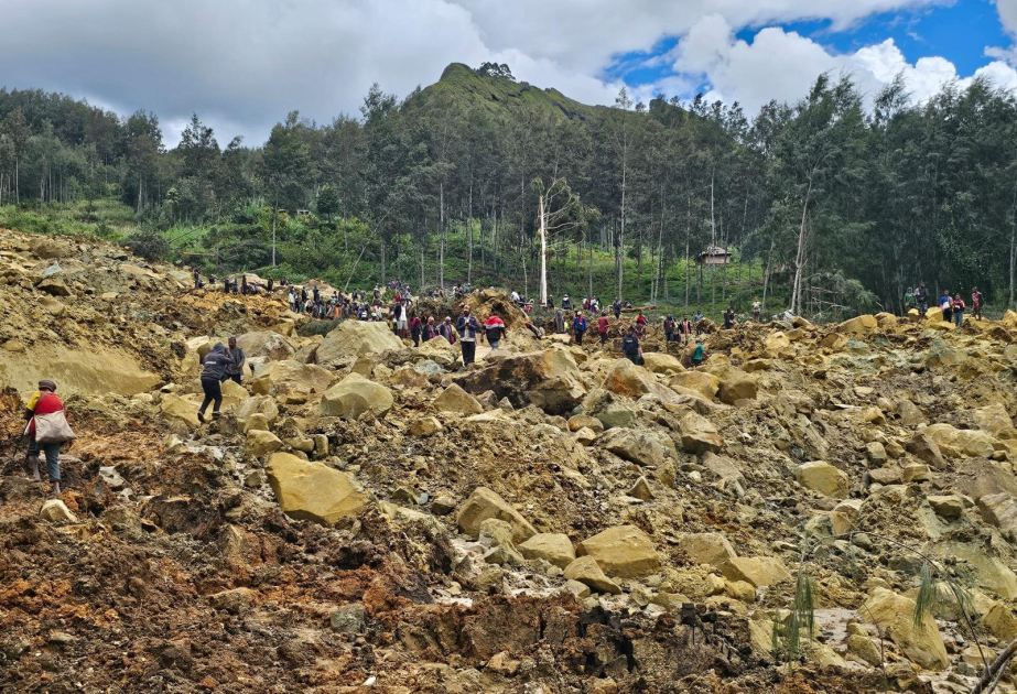 Plus de 300 personnes ensevelies par un énorme glissement de terrain en Papouasie-Nouvelle-Guinée