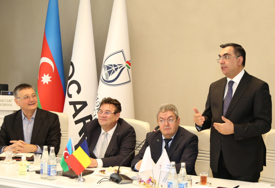 Una delegación de la Red de Universidades del Mar Negro visita la Escuela Superior de Petróleo de Bakú