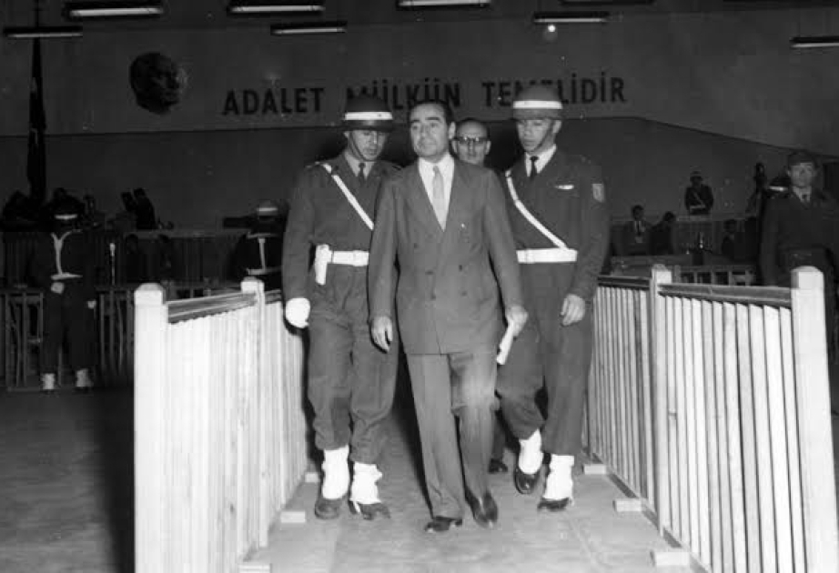 Türkiyədə “demokratiya tarixinin qara ləkəsi” adlandırılan hərbi çevrilişdən 64 il ötür
