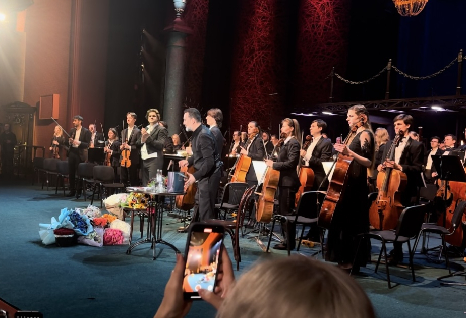 Elçin Əzizovun “kəpənəksiz” konserti
