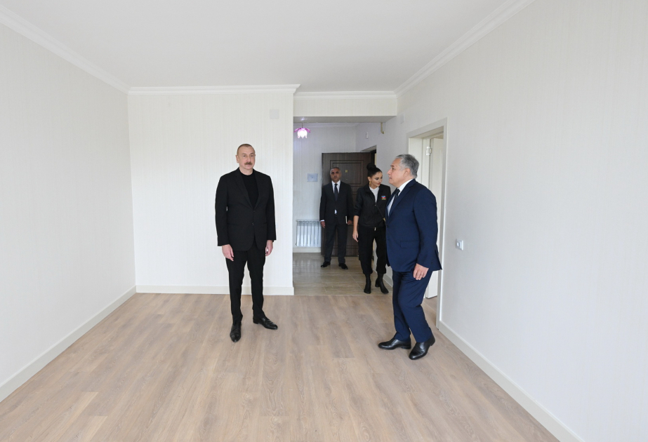 Chodschali: Präsident Ilham Aliyev und First Lady Mehriban Aliyeva inspizieren nach Renovierung in 15 Mehrfamilienhäusern geschaffene Bedingungen AKTUALISIERT