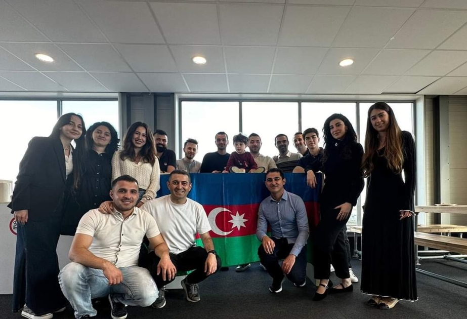 Azərbaycanlı Tələbələr və Məzunlar Platforması xarici ölkələrdə Müstəqillik Gününə həsr olunan tədbirlər keçirib