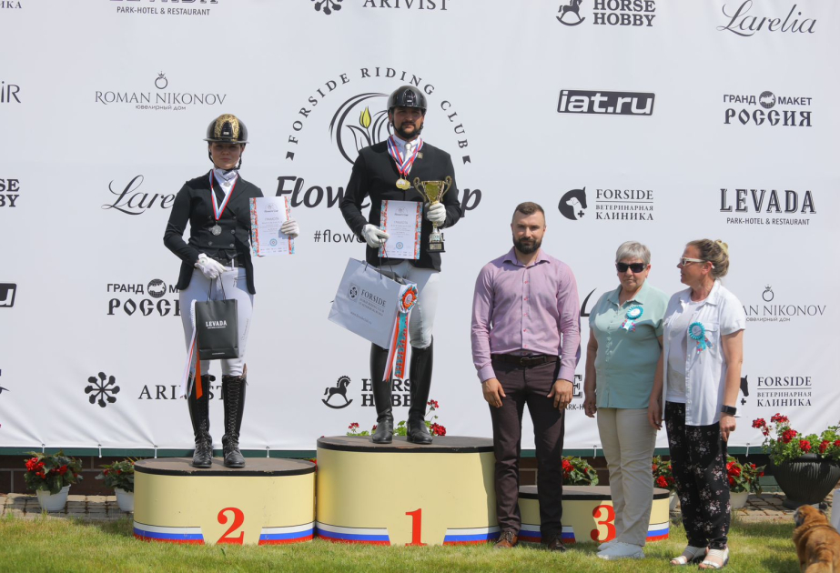 Azerbaijani male jockey triumphs in Russia