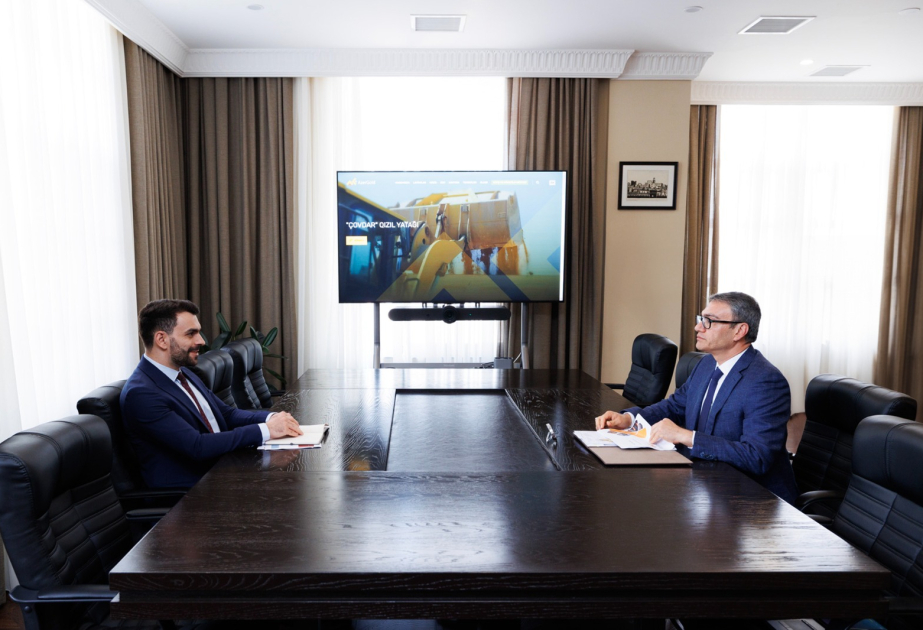 Председатель AzerGold провел очередную встречу с победителем третьего конкурса «Восхождение»