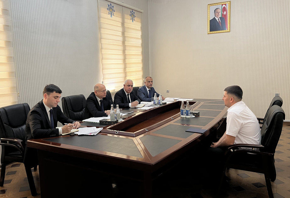 Energetika naziri Ağcabədidə vətəndaşlarla görüşüb