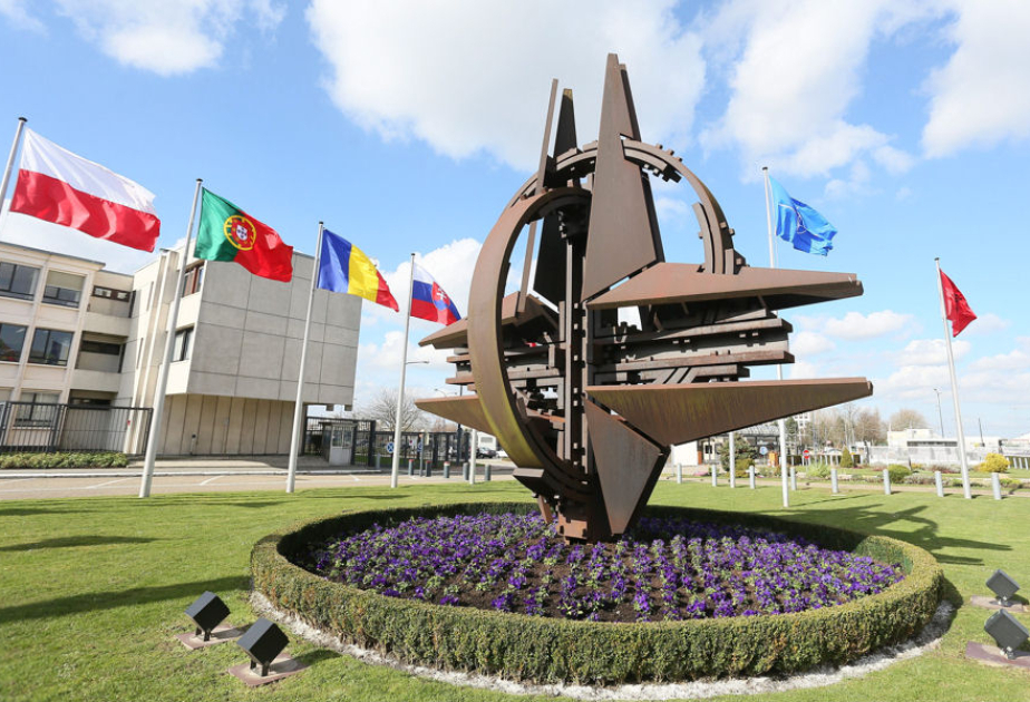 Praqada NATO-ya üzv dövlətlərin XİN başçılarının ikigünlük sammiti keçirilir