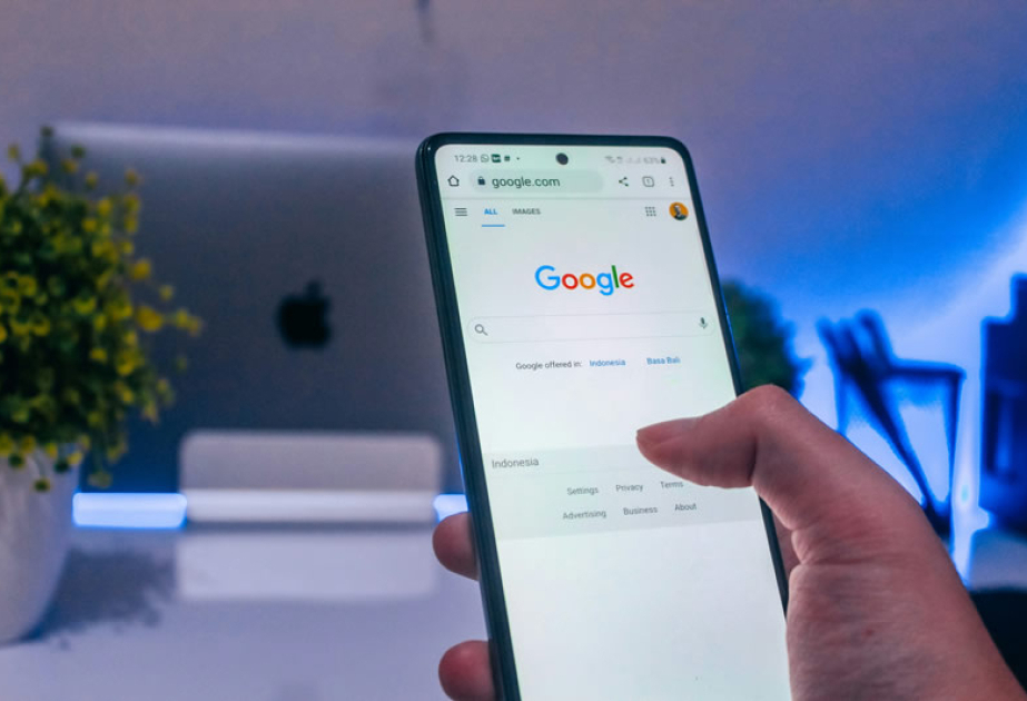 “Google”un məxfi sənədi saytların axtarış motorunun ilk səhifəsinə necə düşdüyünü göstərib