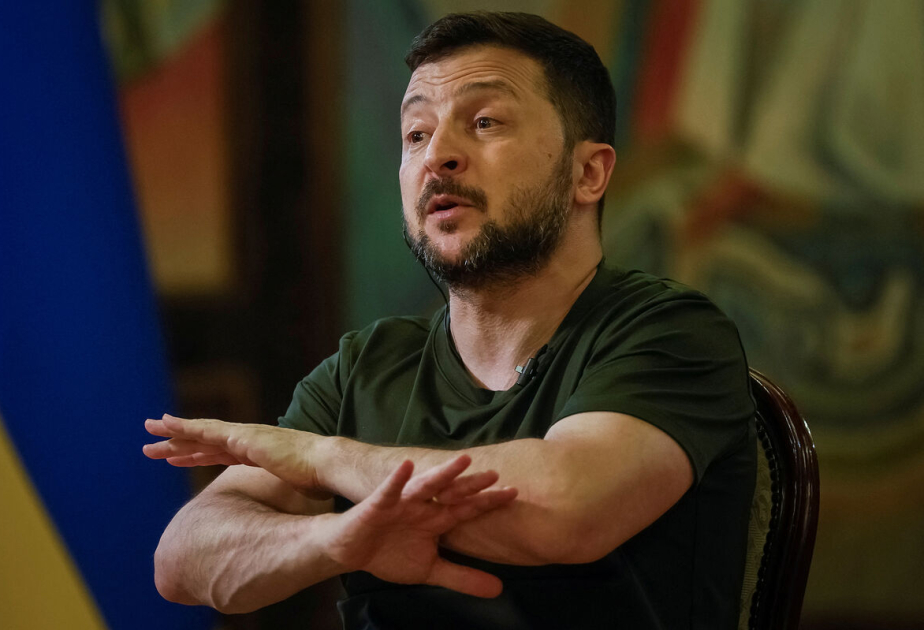 Volodimir Zelenski Rusiya ilə danışıqları real hesab etmir