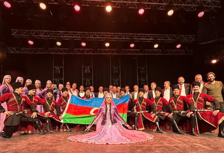 Azərbaycan Dövlət Rəqs Ansamblı 36 ildən sonra İstanbulda ilk konsertini verib