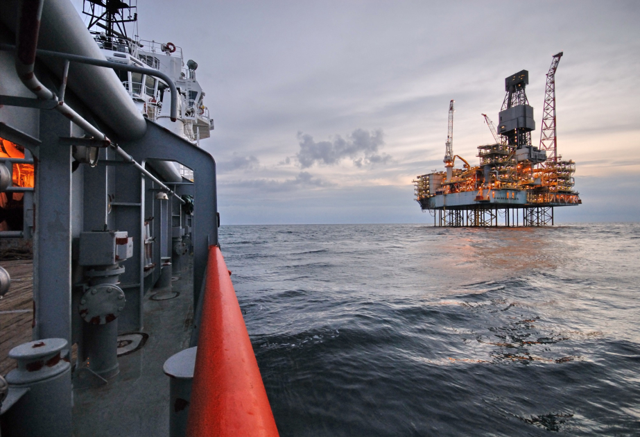 Azerbaijani oil price down in global markets