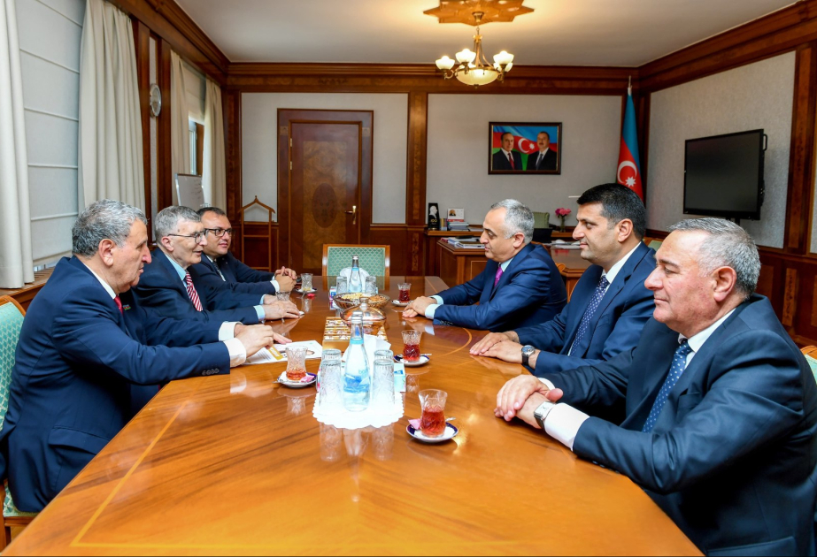 Səlahiyyətli nümayəndə Fuad Nəcəfli Nobel mükafatı laureatı Əziz Səncərlə görüşüb