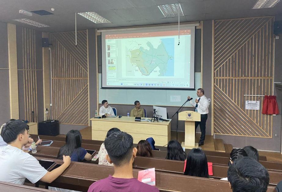 En la Universidad de Malaya se organizó la Conferencia en el tema del proceso de paz en el Cáucaso Meridional