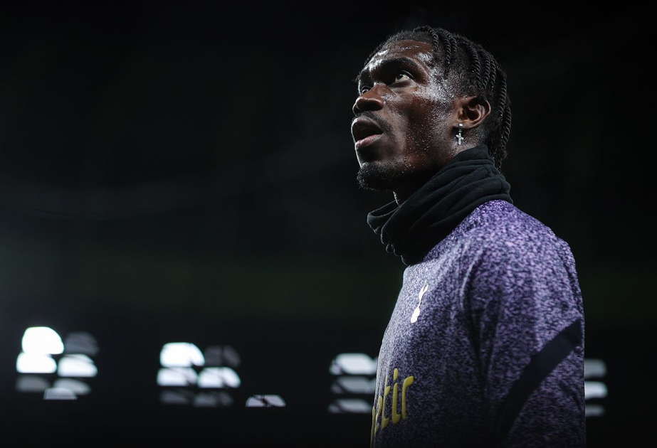 “Tottenhem”in futbolçusu qarət olunub