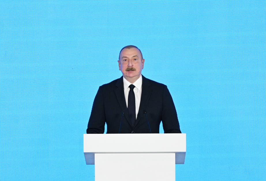 Президент Ильхам Алиев: Бакинская энергетическая неделя охватывает все сегменты энергетической политики