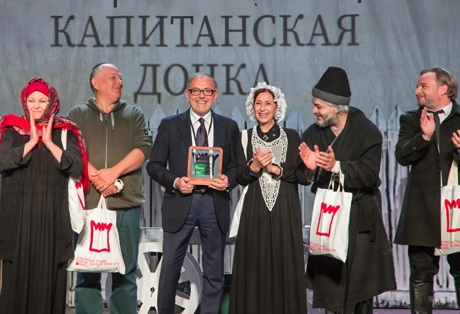 Ədalət Hacıyev: Aktyor nəsillərinin yerdəyişməsi onu göstərir ki, teatr yaşayır