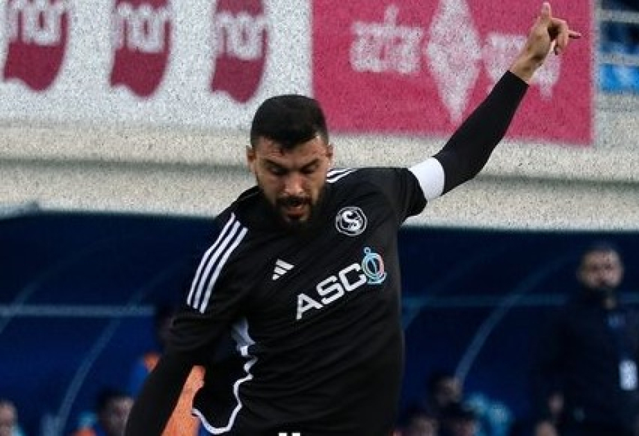 “Səbail” daha bir futbolçusu ilə yollarını ayırıb
