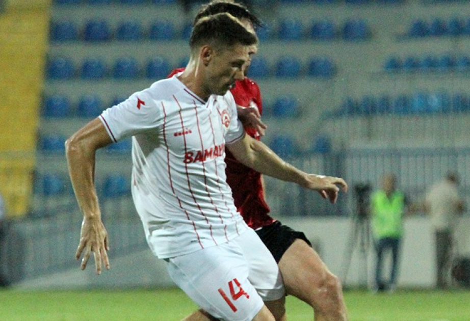 “Araz-Naxçıvan” klubu daha bir futbolçu ilə müqaviləni yeniləyib