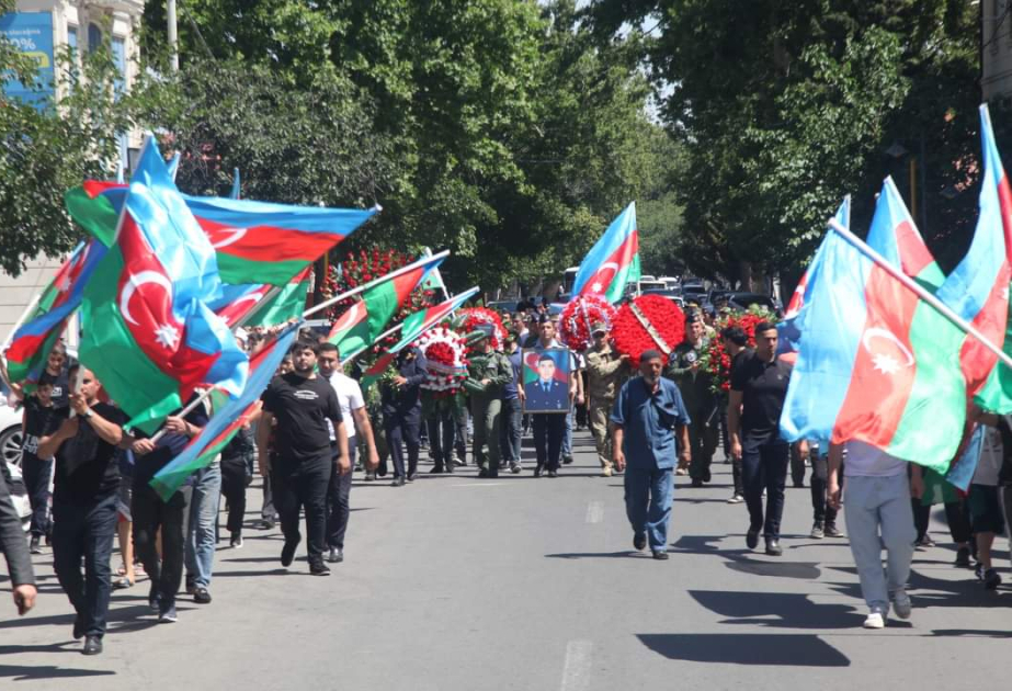 Bədbəxt hadisə nəticəsində həlak olan hərbi qulluqçumuz Şəmkirdə dəfn edilib