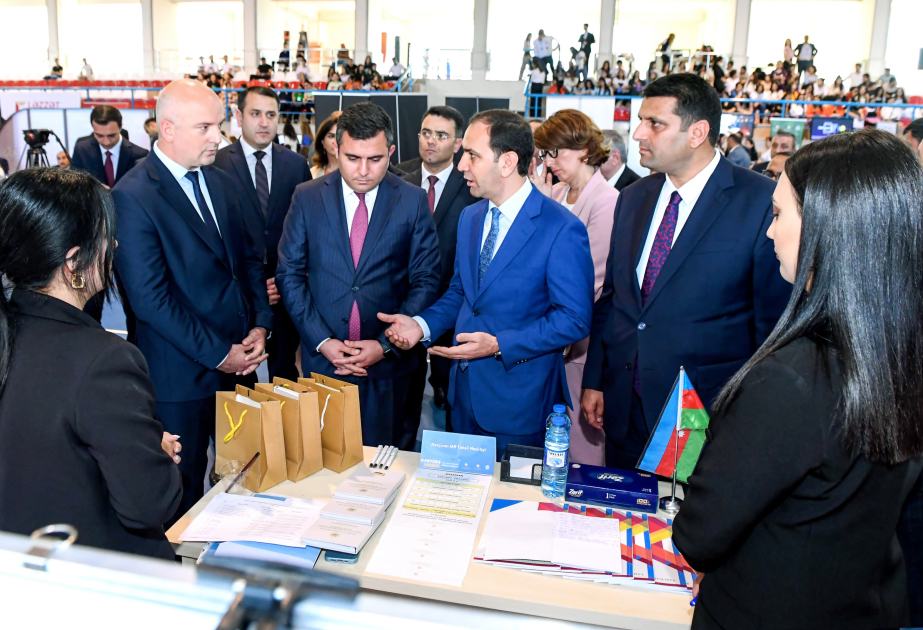 Naxçıvan Dövlət Universitetində karyera sərgisi açılıb