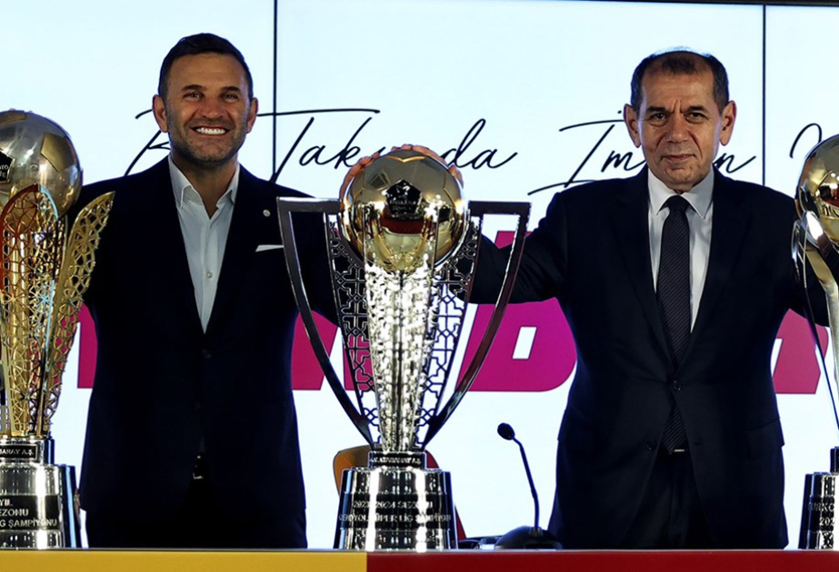 “Qalatasaray” baş məşqçisi ilə müqaviləni uzadıb