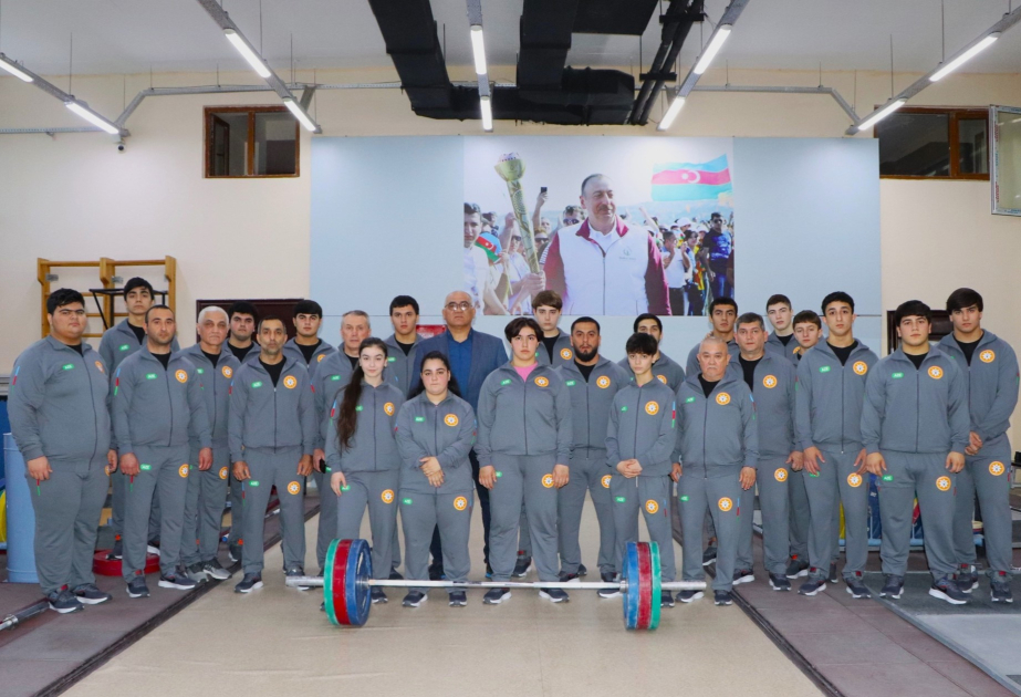 Aserbaidschanische Gewichtheber nehmen an Europameisterschaften in Griechenland teil