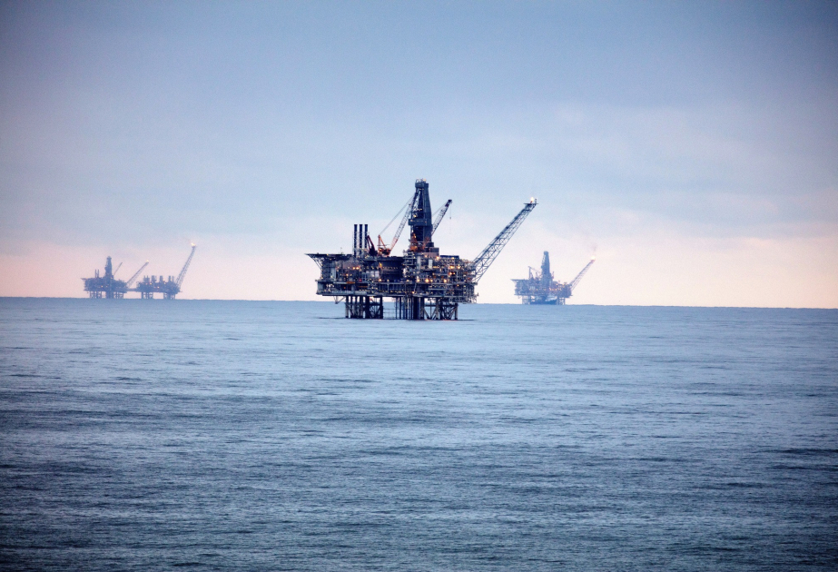 Azerbaijani oil price down in global markets