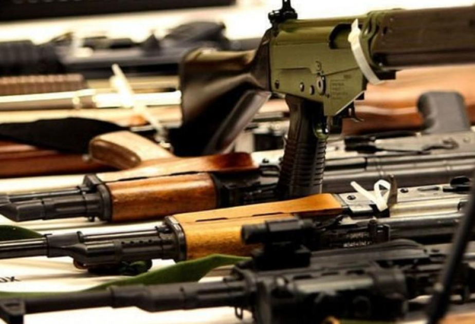 اكتشاف أسلحة وذخائر في خانكندي وكلبجر وشجيرات القنب في خوجالي