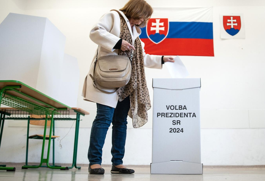 Slovakiyada Avropa Parlamentinə seçkilər başlayıb