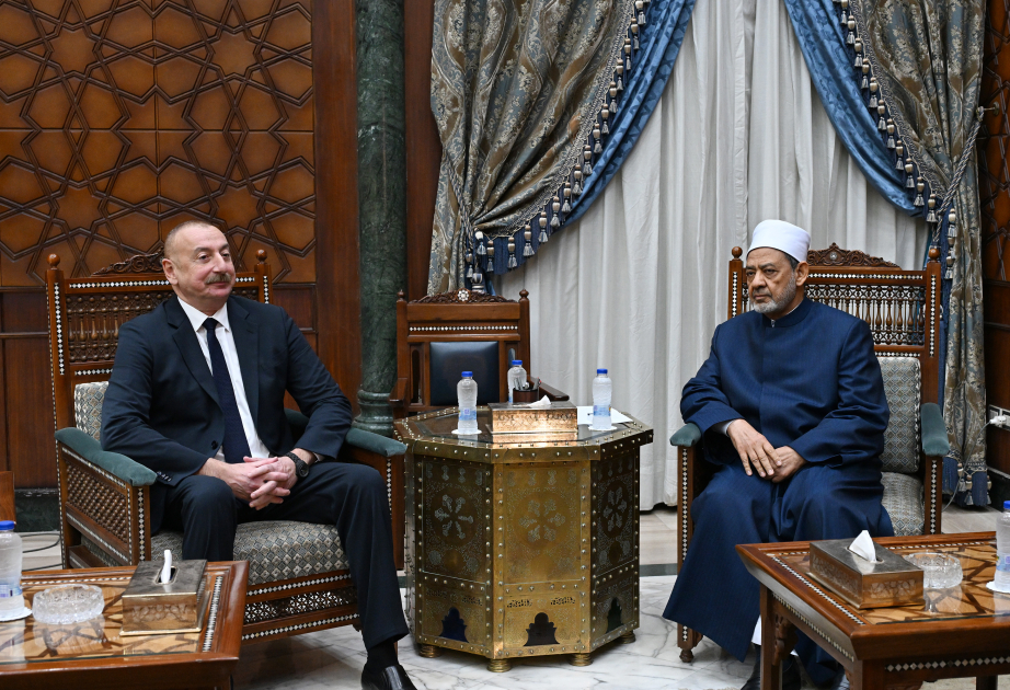 El Presidente Ilham Aliyev se reunió con el Gran Jeque de Al-Azhar Al-Sharif Ahmed Mohamed Ahmed El-Tayeb  YENİLƏNİB