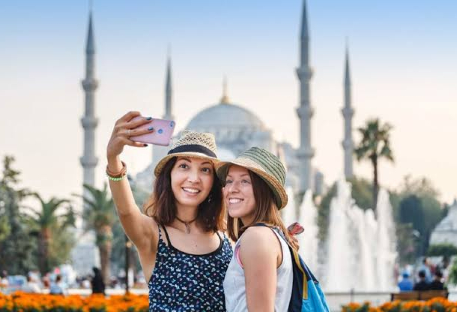 Bu ilin ilk rübündə İstanbula gələn xarici turistlərin sayı 5 milyonu ötüb