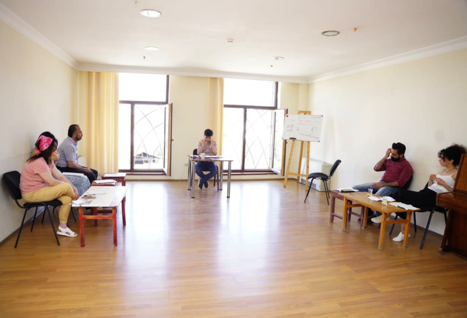 Şəki teatrında İlyas Əfəndiyevin əsəri səhnələşdirilir