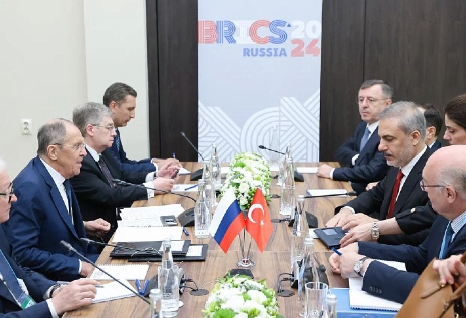 Le Chef de la diplomatie turque rencontre son homologue russe en Russie