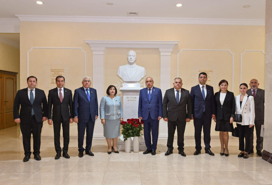 رئيسة المجلس الوطني في زيارة سفارة أذربيجان لدى بيلاروس