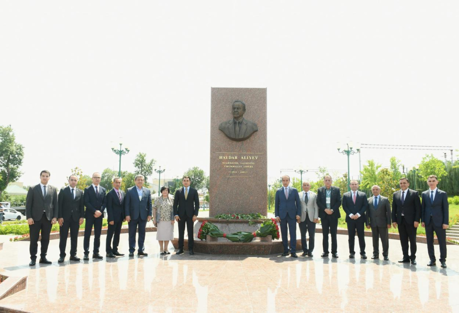 Daşkənddə Ümummilli Lider Heydər Əliyevin abidəsi ziyarət olunub