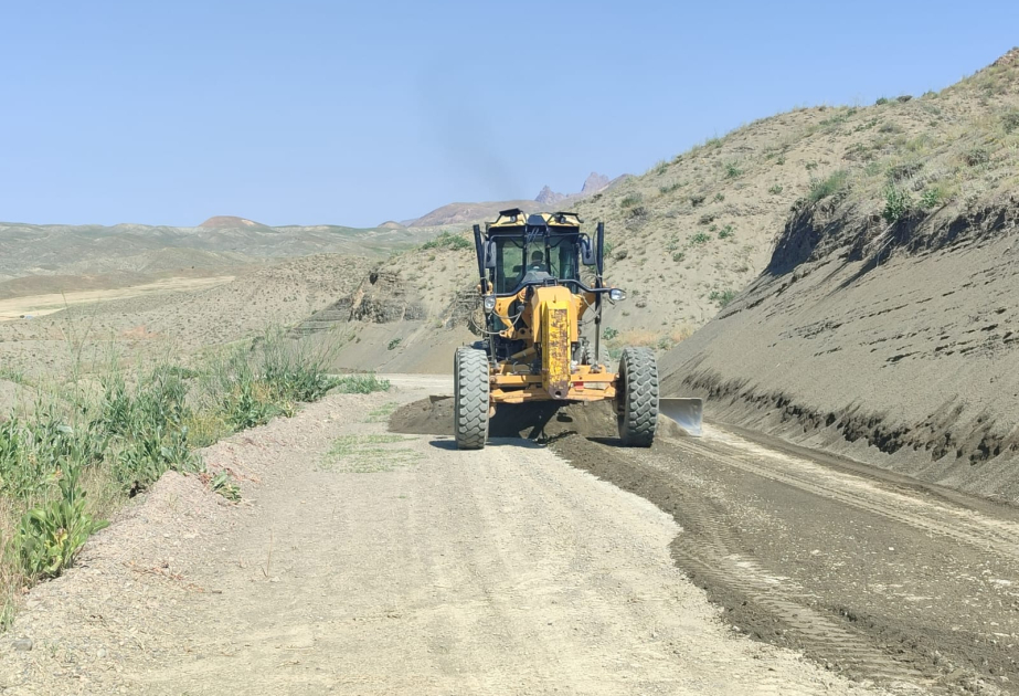 Culfada kənd avtomobil yolunda yaranan məhdudiyyət aradan qaldırılıb VİDEO