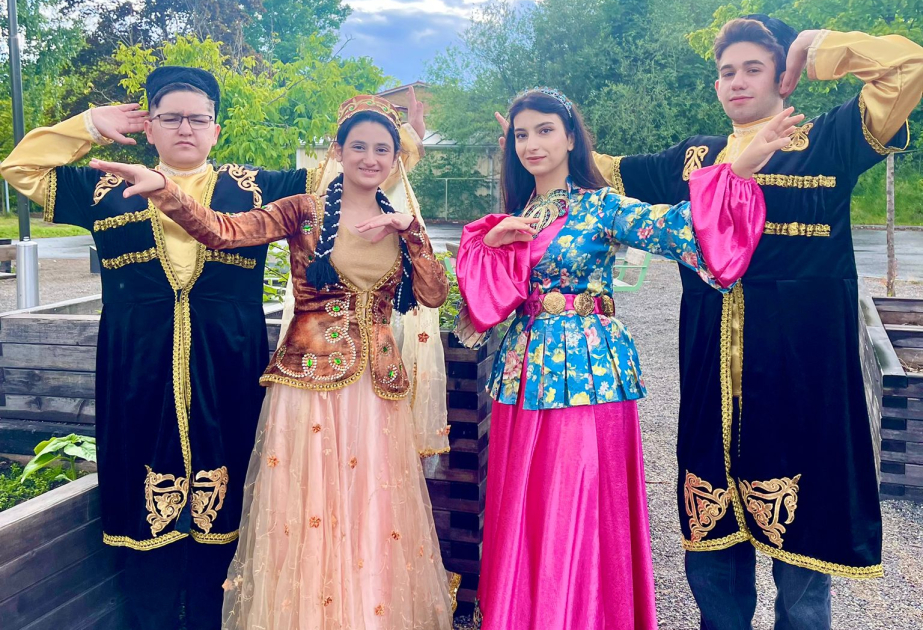 Танцевальная группа «Карабах» представила Азербайджан на фольклорном фестивале в Швеции