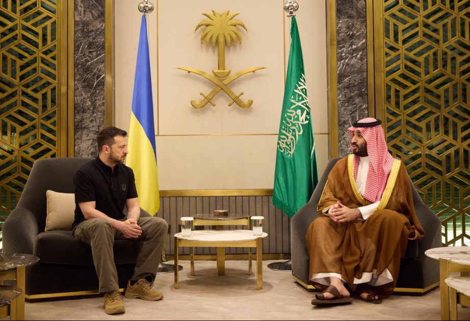 Ukrainischer Präsident Selenskyj zu Besuch in Saudi-Arabien