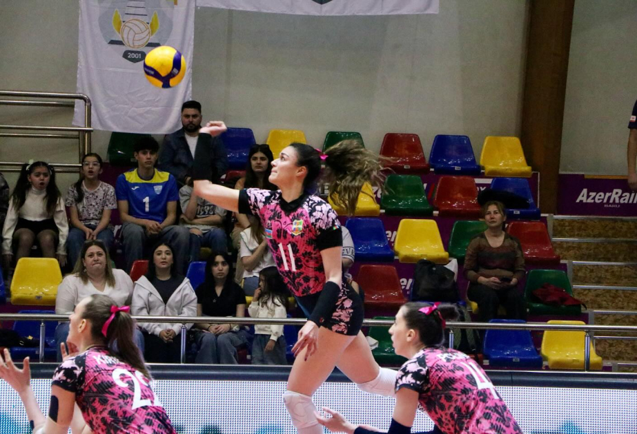 Azərbaycan çempionatının gümüş medalçısı beş voleybolçu ilə vidalaşıb