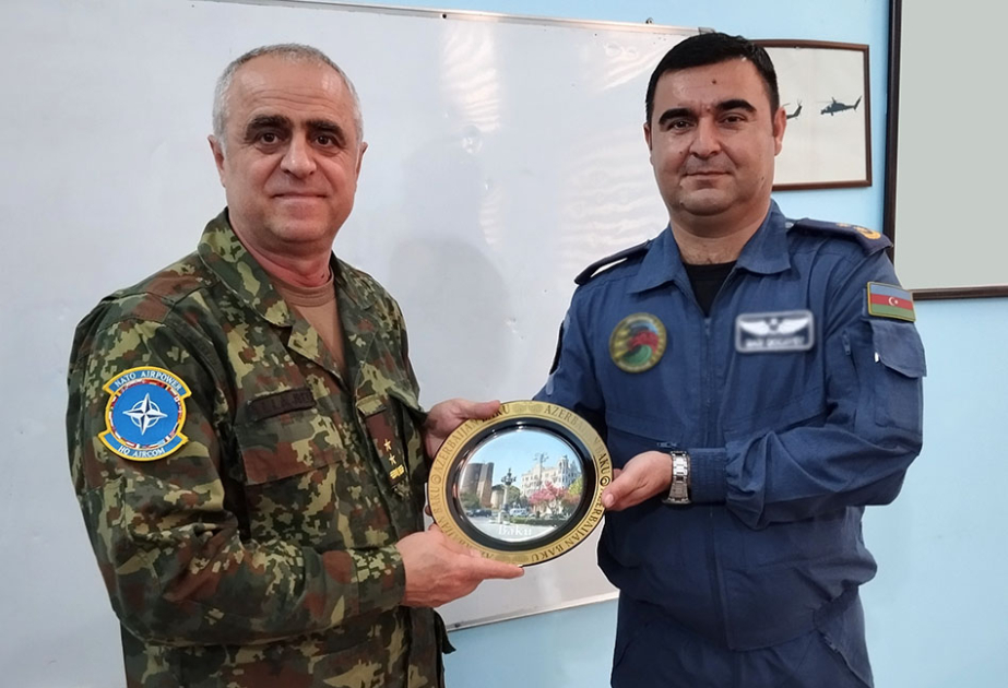 NATO-nun mobil təlim qrupu tərəfindən HHQ-də kurs keçirilir