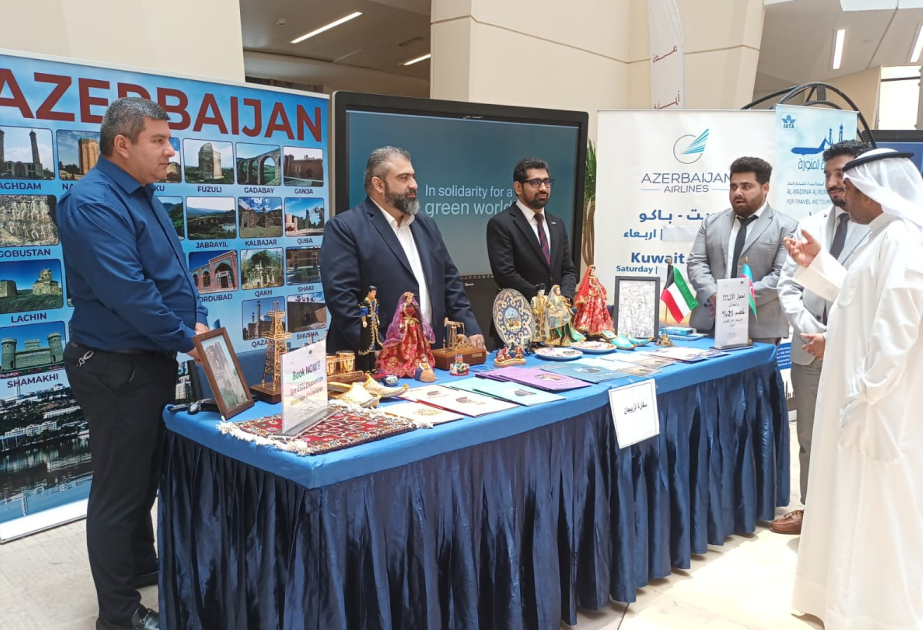 El pabellón de Azerbaiyán se instala en la exposición de Kuwait