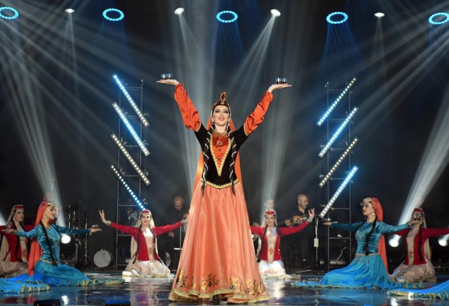 Özbəkistanda mədəniyyət günləri “Mənim Azərbaycanım” adlı möhtəşəm konsertlə başa çatıb
