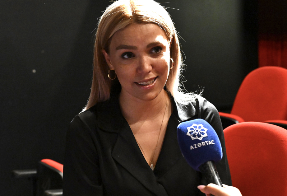 İstedadlı aktrisa: Daha fərqli tamaşalarda rol almaq mənəvi zövq verir