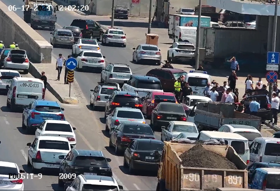 NİİM: Metronun “Koroğlu” və “20 Yanvar” stansiyaları istiqamətlərində nəqliyyat sıxlığı yaranıb