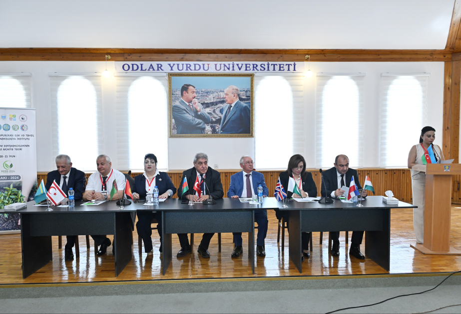 Qlobal iqlim dəyişkənliklərinin ekoloji mühitə təsiri məsələləri müzakirə edilib  YENİLƏNİB