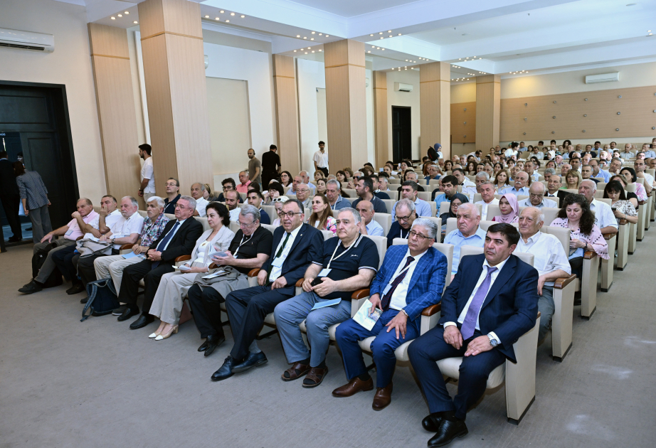 Dünya alimləri AzMİU-da – “Riyaziyyat, mexanika və tətbiqlərinin müasir problemləri”nə həsr olunan beynəlxalq konfrans keçirilir