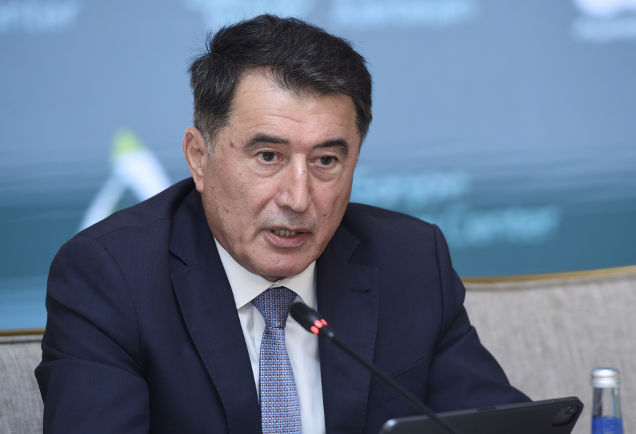 Vladimir Norov: Yoxsulluğun aradan qaldırılması üçün İslam sosial maliyyəsinin potensialı çox böyükdür