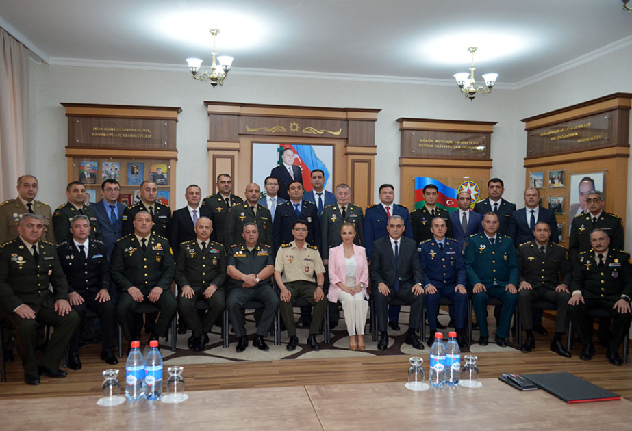 “Strateji araşdırmalar və dövlət müdafiəsi idarəetmə akademik kursu”nun buraxılış mərasimi keçirilib