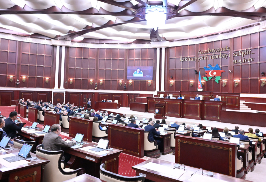 المجلس الوطني ينشئ لجنة لمناداة الرئيس الأذربيجاني بشأن تعيين الانتخابات البرلمانية المبكرة